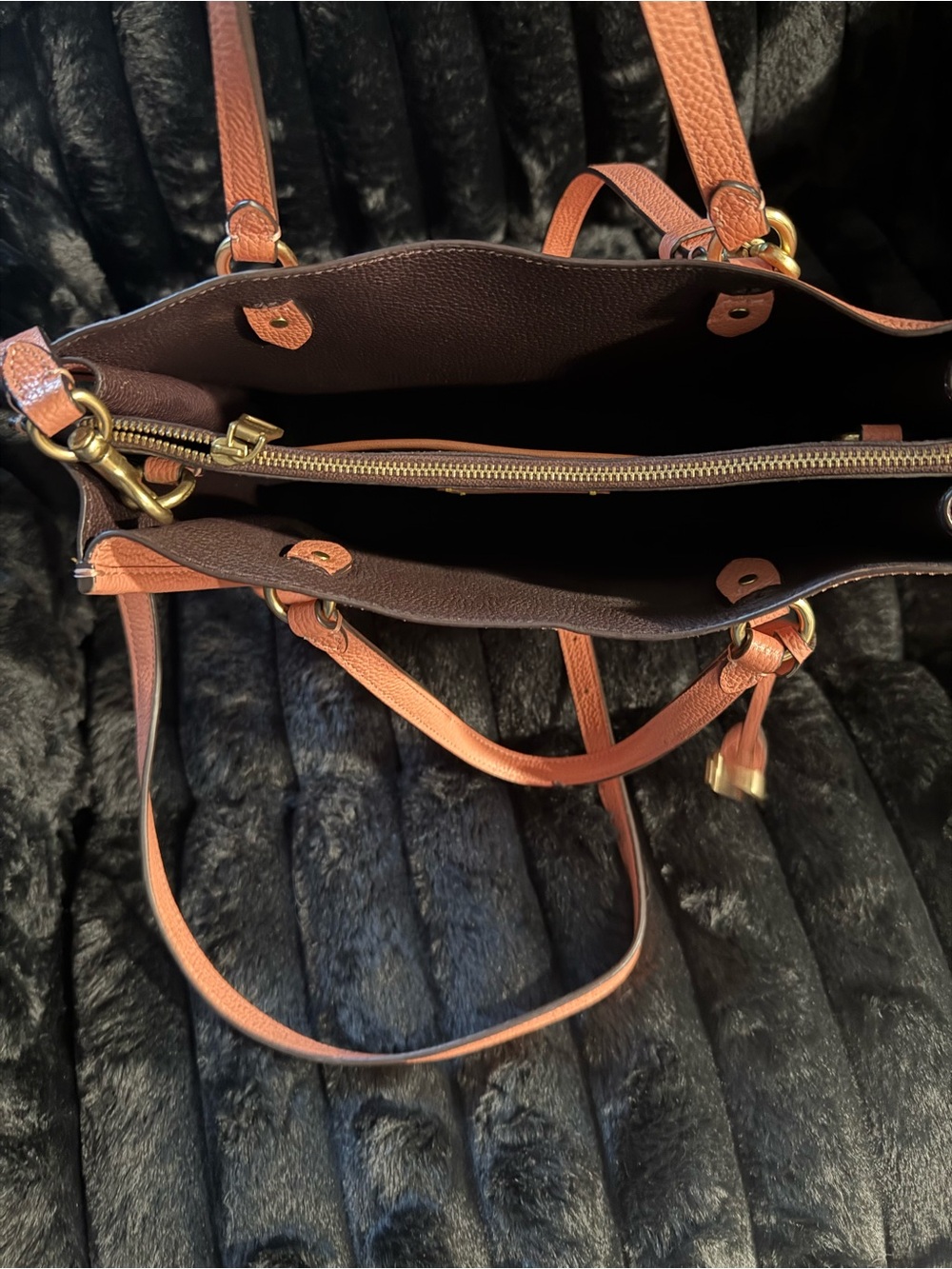 Coach Burgundy Pebbled Leather Interior with Tan Patch - Picture 3 of 5